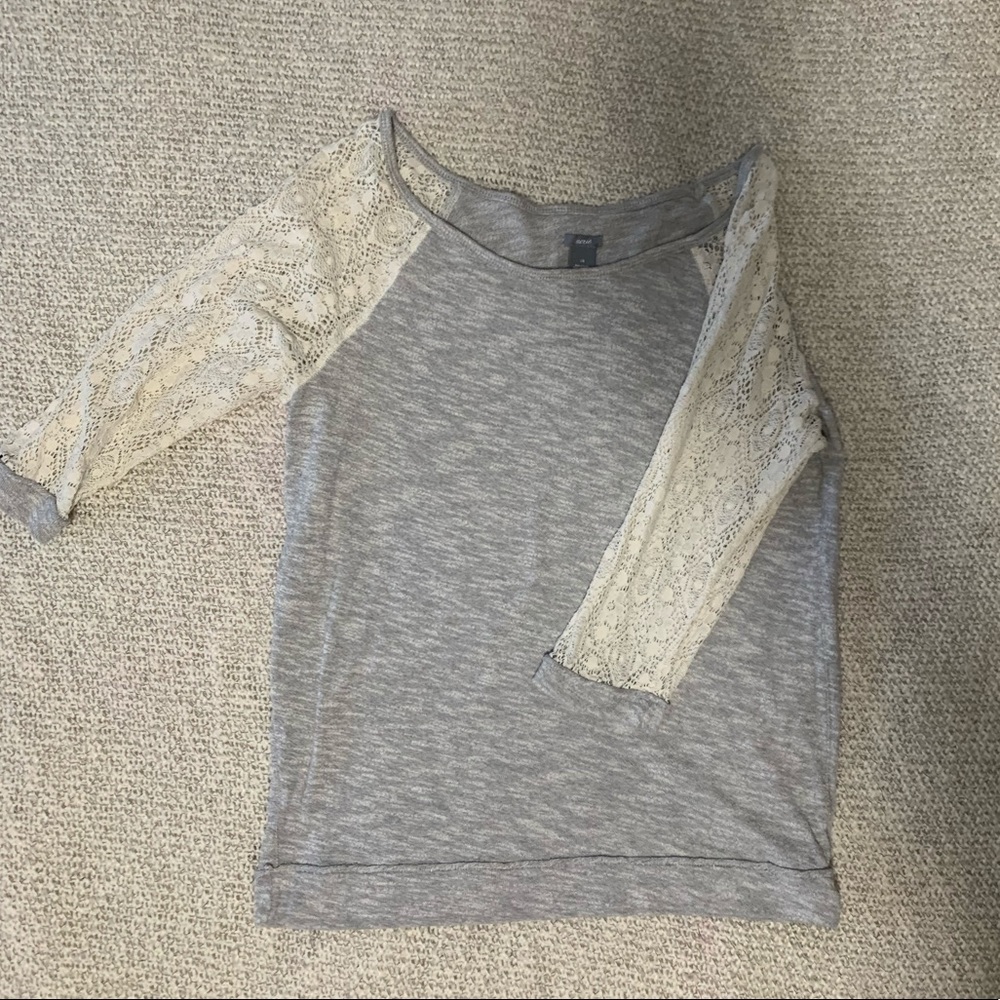 Grey mid sleeve aerie shirt